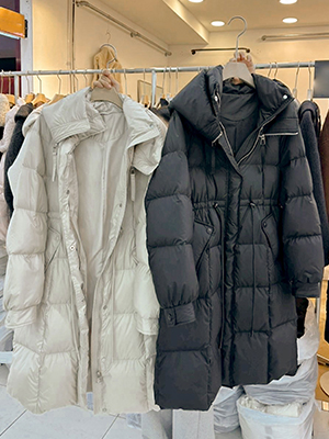 【韓國空運】鵝絨100%腰抽繩連帽長版羽絨外套